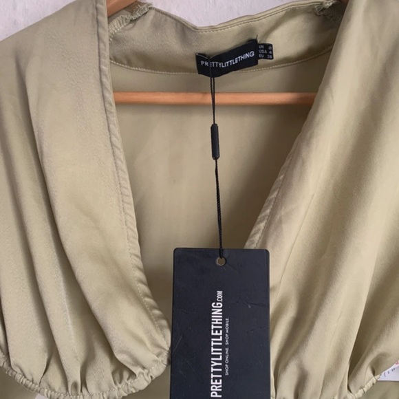 Bnwt pretty little thing size 8 satin sage green top - Picture 3 of 7